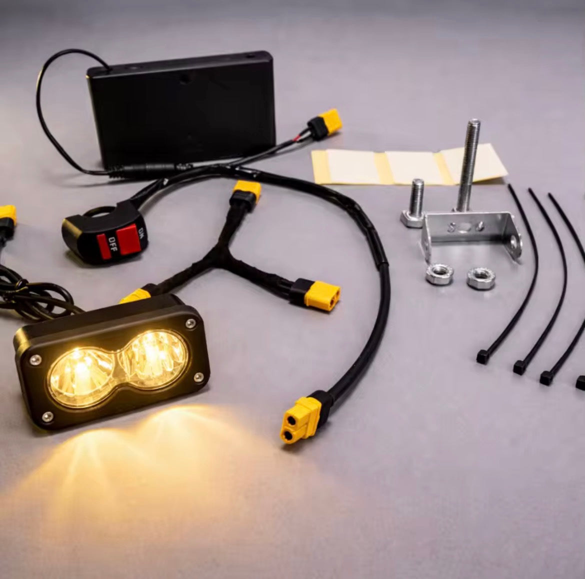 Battery powered Baja light